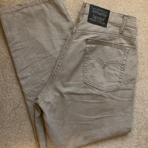 Levis pants - Picture 3 of 5